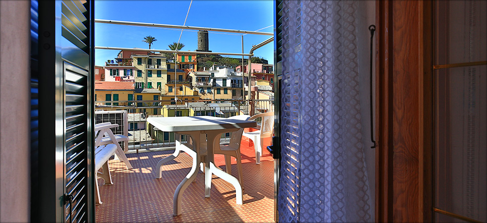 Room Martina  - Vernazza (SP) - Cinque Terre - Liguria - Italy