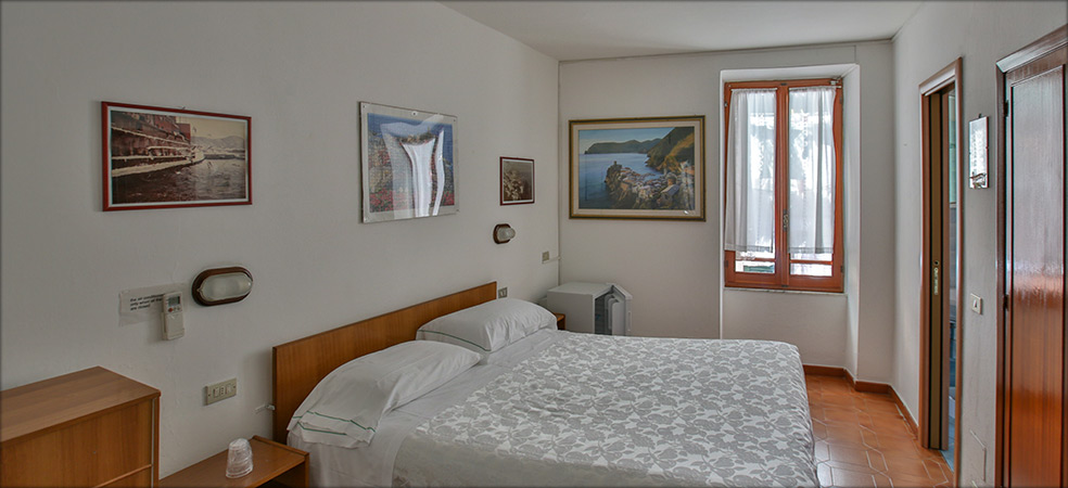 Room Martina  - Vernazza (SP) - Cinque Terre - Liguria - Italy