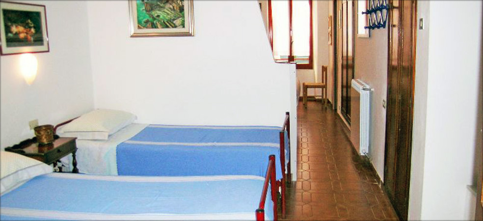 Room Martina  - Vernazza (SP) - Cinque Terre - Liguria - Italy
