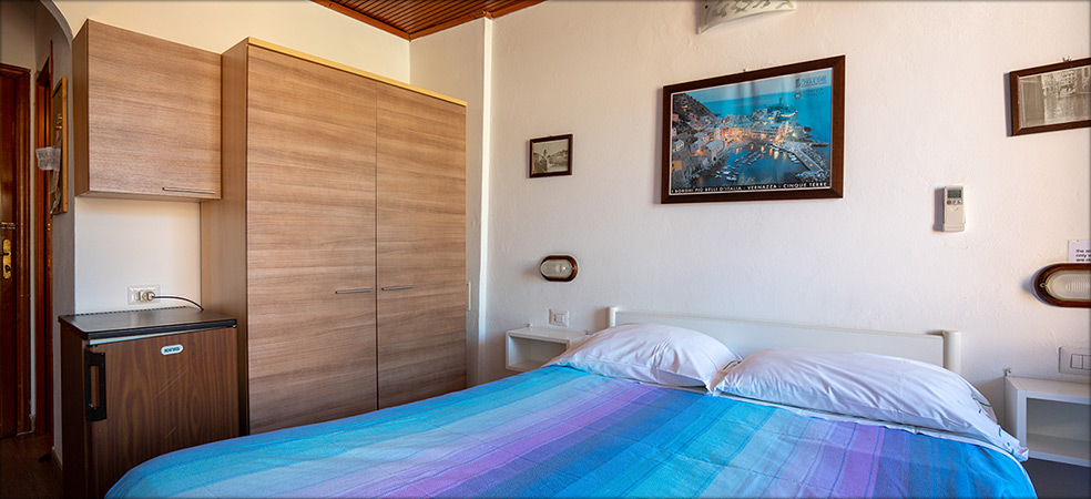 Room Martina  - Vernazza (SP) - Cinque Terre - Liguria - Italy